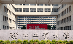 <strong>们可以或许</strong>